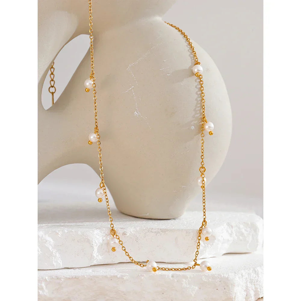 Nova Pearls Necklace