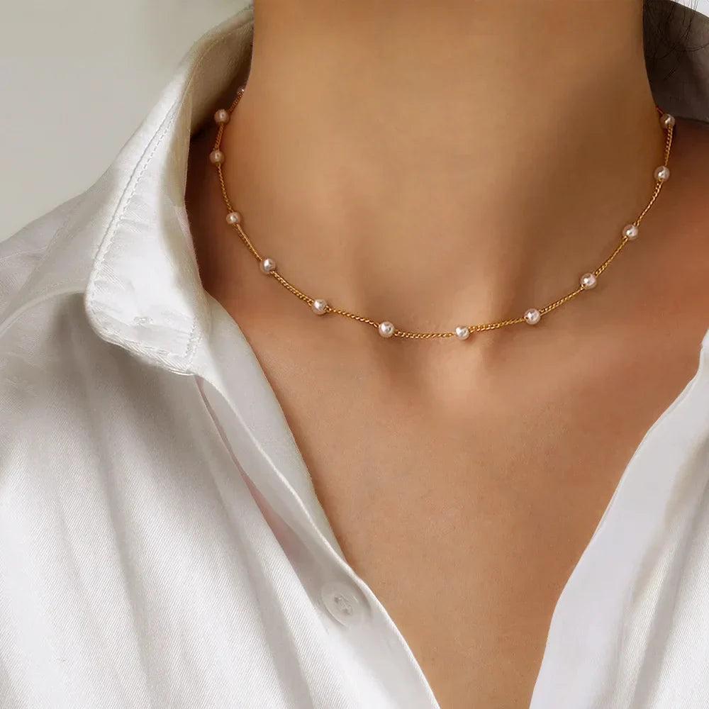 Simple Pearl Choker Necklaces