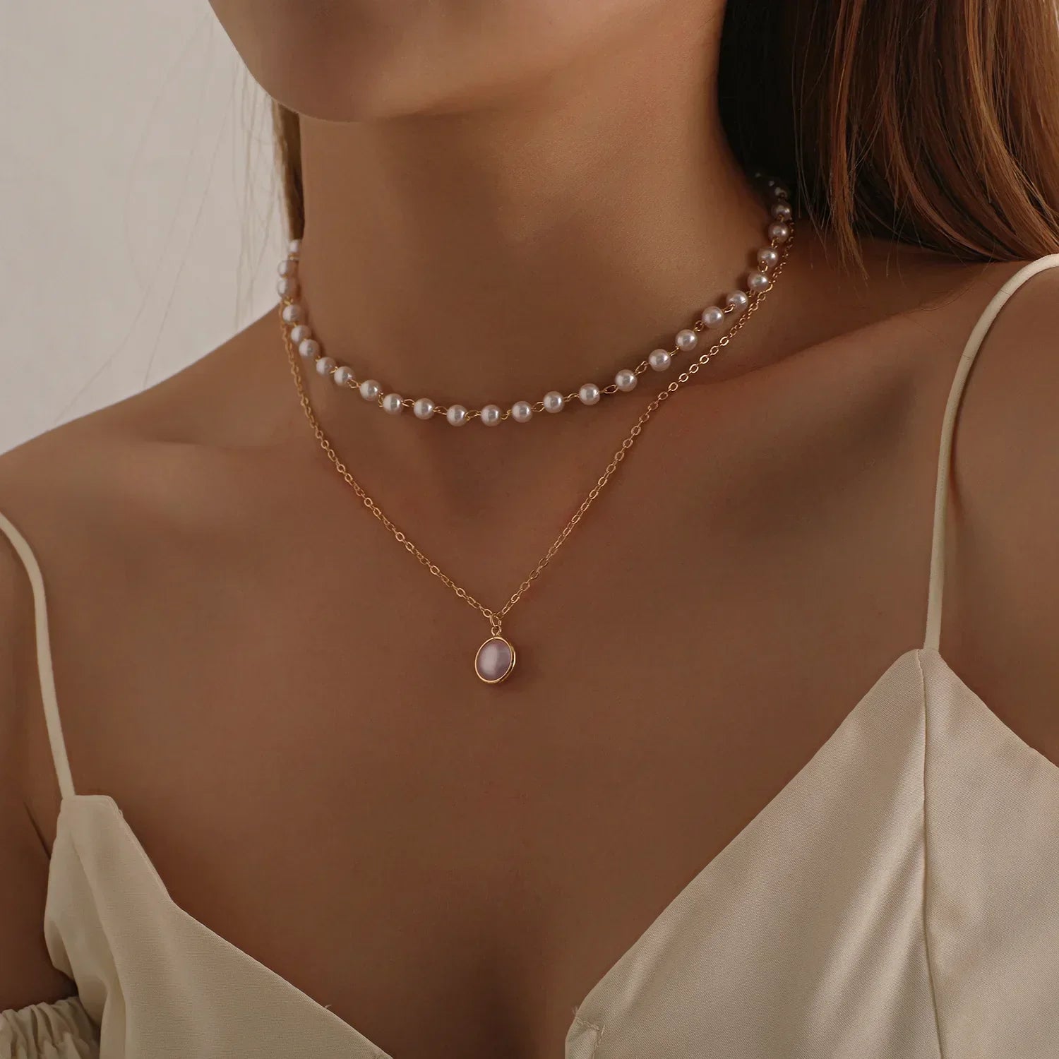 Simple Pearl Choker Necklaces